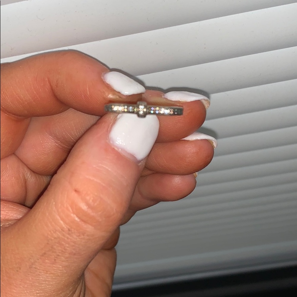 Bow ring from pandora
